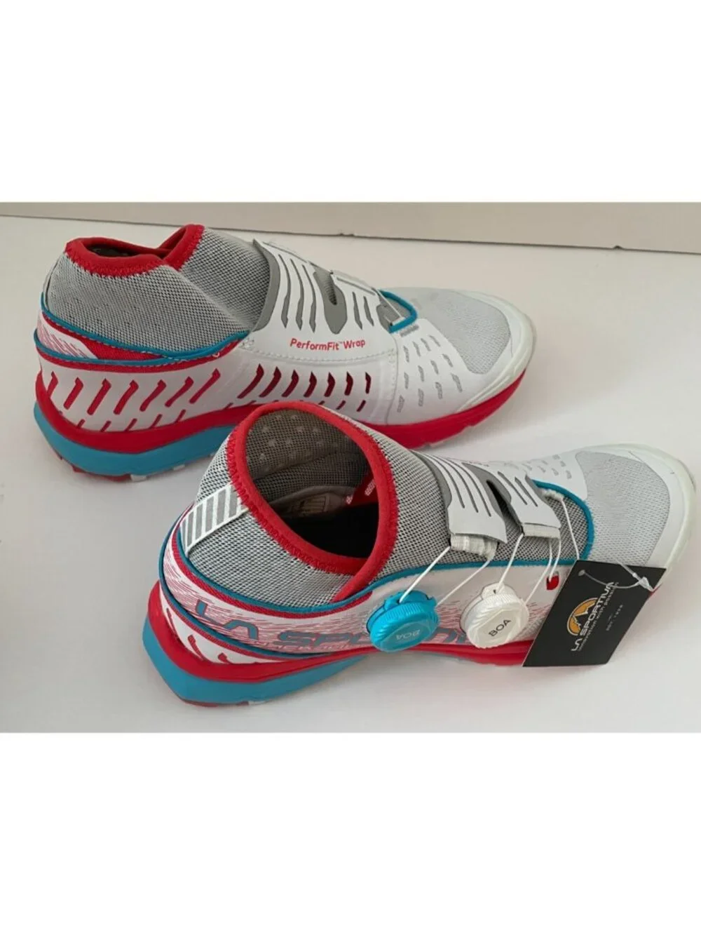 La Sportiva Jackal II Boa Women Size 9.5 Mountain Running Shoes Hibiscus - NEW